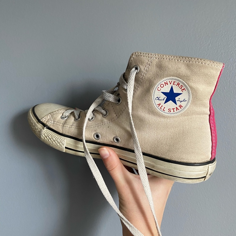 Pale Pink Hightop Converse